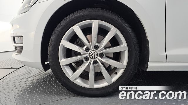 Volkswagen Golf (VII) 2.0 TDI 2015 — фото 5