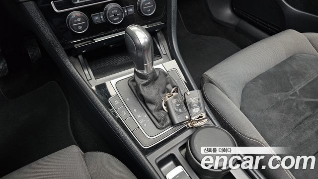 Volkswagen Golf (VII) 2.0 TDI 2015 — фото 9