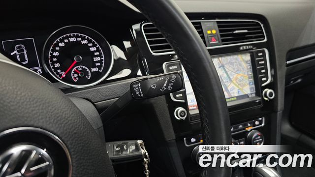Volkswagen Golf (VII) 2.0 TDI 2015 — фото 16