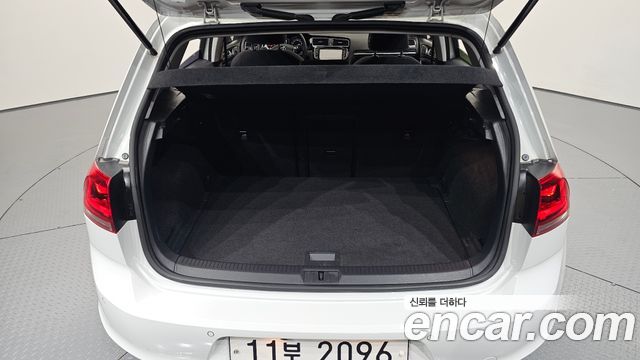Volkswagen Golf (VII) 2.0 TDI 2015 — фото 20