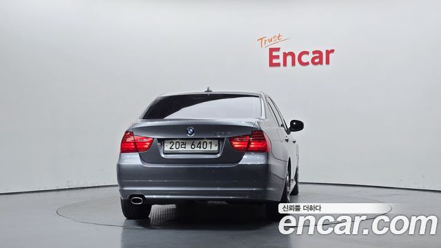 BMW 3 Series (E90) 320i Sedan CP 2011 — фото 4
