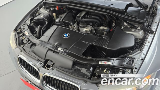 BMW 3 Series (E90) 320i Sedan CP 2011 — фото 6