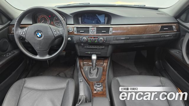 BMW 3 Series (E90) 320i Sedan CP 2011 — фото 7