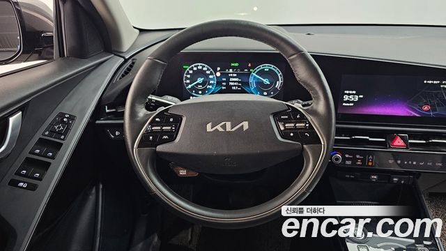 Kia Niro Prestige 2024 — фото 13
