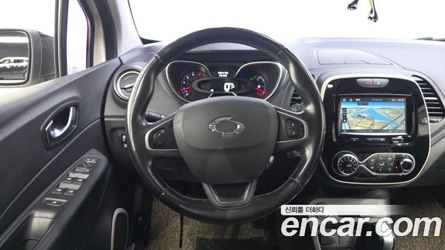 Renault Korea QM3 LE 2018 — фото 12