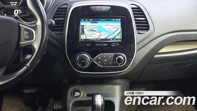 Renault Korea QM3 LE 2018 — фото 13