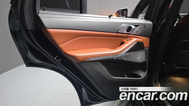 BMW X5 (G05) M50i 2023 — фото 31