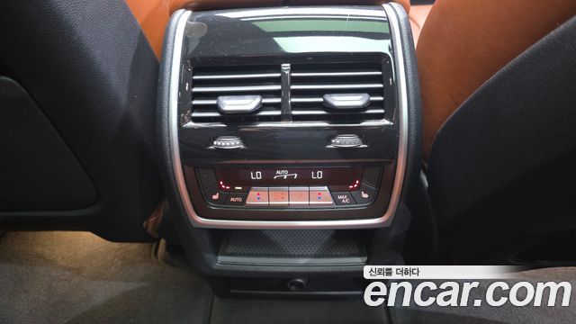 BMW X5 (G05) M50i 2023 — фото 38