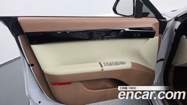 Hyundai Grandeur Hybrid (GN7) Calligraphy 2025 — фото 24