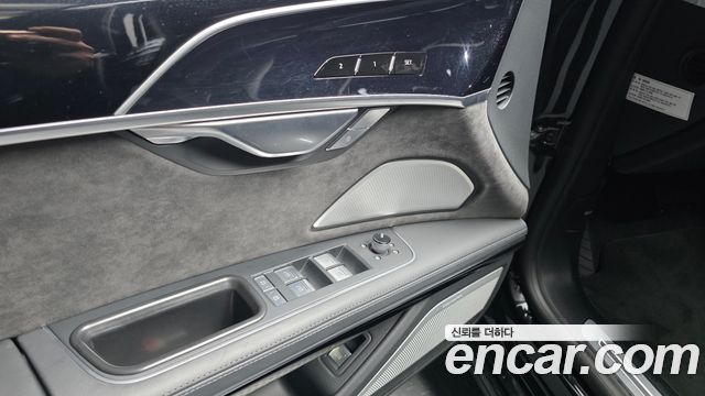 Audi A8 (D5) 55 TFSI Quattro LWB 2021 — фото 24
