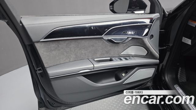 Audi A8 (D5) 55 TFSI Quattro LWB 2021 — фото 30