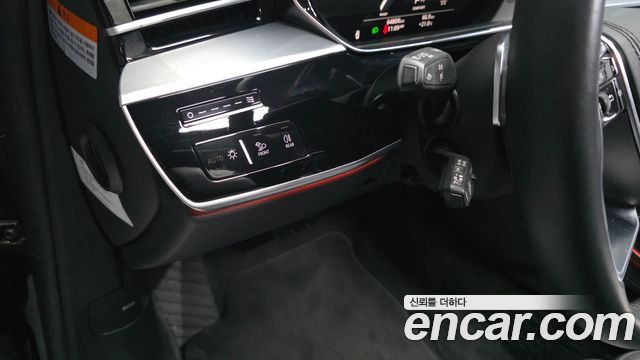 Audi A8 (D5) 55 TFSI Quattro LWB 2021 — фото 36