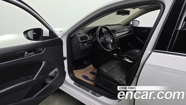 Volkswagen Passat 1.8 TSI B7 2015 — фото 10