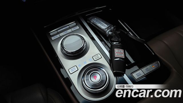 Genesis G80 (RG3) Gasoline 2.5 Turbo AWD 2024 — фото 9