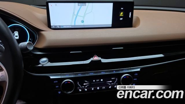 Genesis G80 (RG3) Gasoline 2.5 Turbo AWD 2024 — фото 15