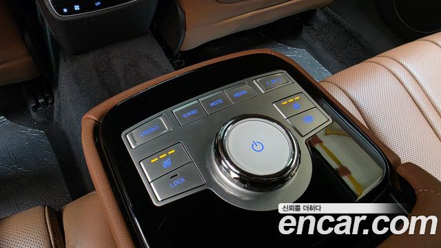Genesis G80 (RG3) Gasoline 2.5 Turbo AWD 2024 — фото 20