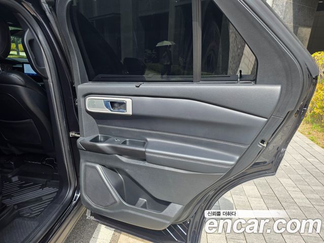 Ford Explorer (VI) 2.3 LimIted 4WD 2020 — фото 23