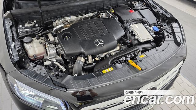 Mercedes-Benz GLB-Class (X247) GLB200 d 2023 — фото 6