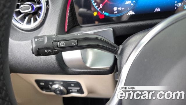Mercedes-Benz GLB-Class (X247) GLB200 d 2023 — фото 27