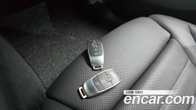 Mercedes-Benz GLC-Class (X253) GCL300 4MATIC Coupe 2023 — фото 15