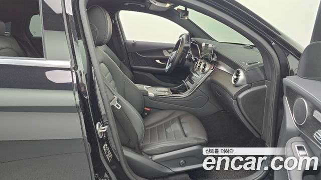 Mercedes-Benz GLC-Class (X253) GCL300 4MATIC Coupe 2023 — фото 26