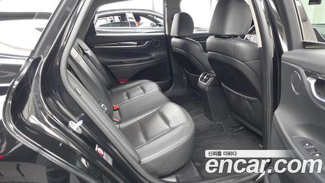 Hyundai Grandeur (IG) 2.4 Premium 2019 — фото 12