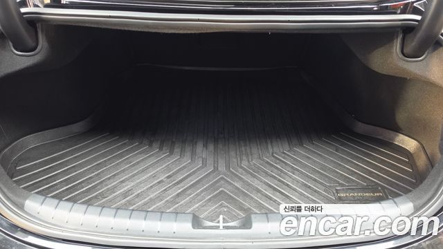 Hyundai Grandeur (IG) 2.4 Premium 2019 — фото 20