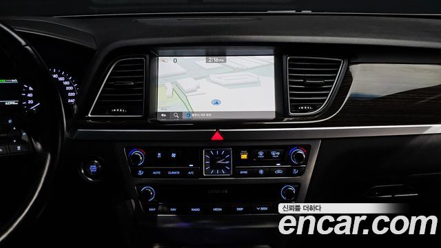 Genesis G80 3.3 GDI AWD Premium Luxury 2019 — фото 13