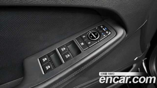 Genesis G80 3.3 GDI AWD Premium Luxury 2019 — фото 17
