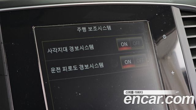 Renault Korea QM6 Diesel 2WD RE Signature 2017 — фото 16