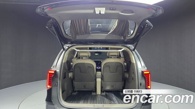Kia Carnival (IV) HEV 4-Seater Hi Limousine Signature 2025 — фото 20
