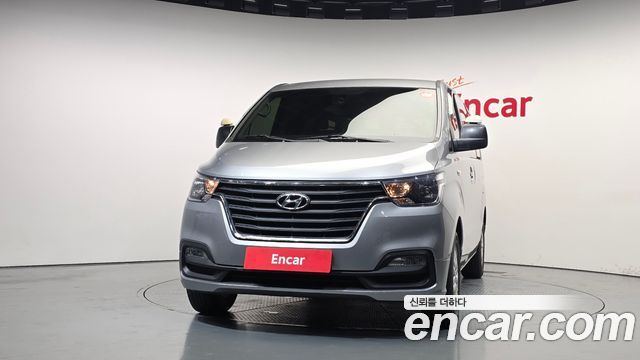 Hyundai Grand Starex Van 3-Seater Smart 2021 — фото 3