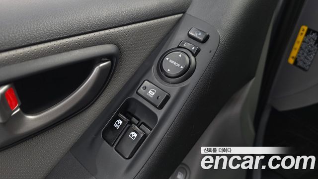 Hyundai Grand Starex Van 3-Seater Smart 2021 — фото 19