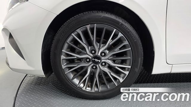 Kia K3 (II) 1.6 Prestige 2022 — фото 5