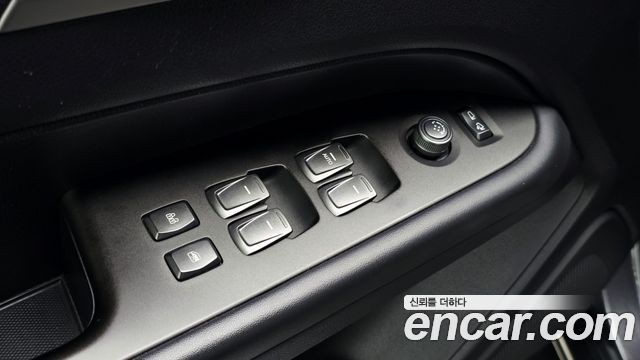 KG Mobility (SsangYong) Rexton Sports Diesel 2.2 4WD Noblesse 2019 — фото 15