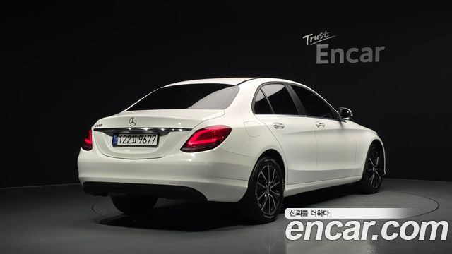 Mercedes-Benz C-Class (W205) C200 2019 — фото 2