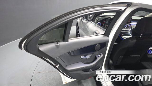 Mercedes-Benz C-Class (W205) C200 2019 — фото 25