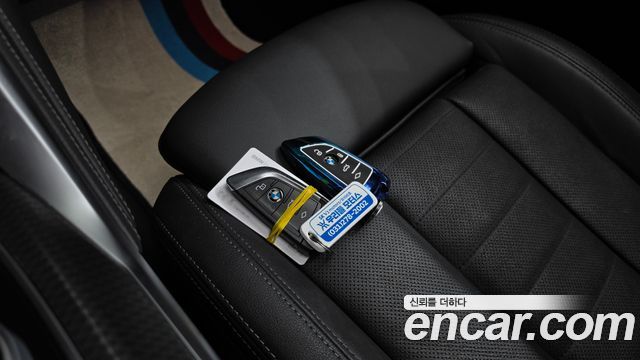 BMW i4 eDrive40 M Sports Pro 2023 — фото 15