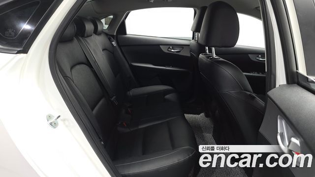Kia K3 (II) 1.6 Prestige 2022 — фото 11