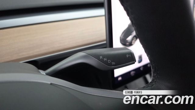 Tesla Model Y Standard Range RWD 2021 — фото 9