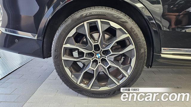BMW X7 (G07) xDrive 40i M Sport 6STR 2024 — фото 5