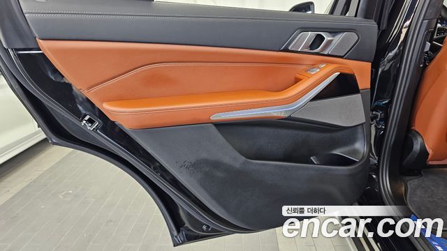 BMW X7 (G07) xDrive 40i M Sport 6STR 2024 — фото 25