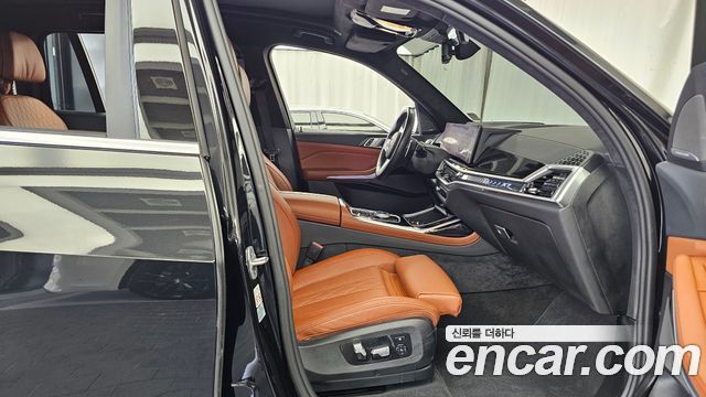 BMW X7 (G07) xDrive 40i M Sport 6STR 2024 — фото 26