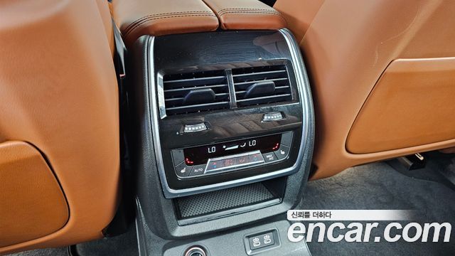 BMW X7 (G07) xDrive 40i M Sport 6STR 2024 — фото 32