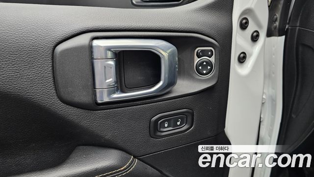 Jeep Wrangler (JL) 2.0 Overland Power Top 4Door 4xe 2021 — фото 18