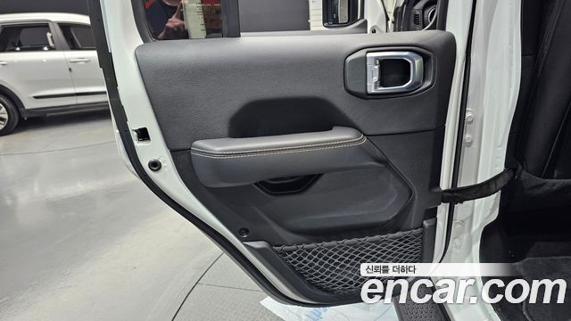 Jeep Wrangler (JL) 2.0 Overland Power Top 4Door 4xe 2021 — фото 25