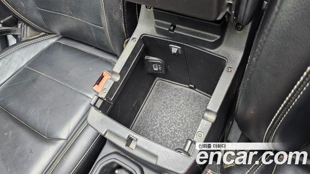 Jeep Wrangler (JL) 2.0 Overland Power Top 4Door 4xe 2021 — фото 30