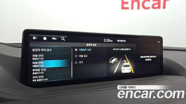 Genesis G80 (RG3) Gasoline 2.5 Turbo AWD 2022 — фото 17