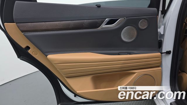 Genesis G80 (RG3) Gasoline 2.5 Turbo AWD 2022 — фото 25