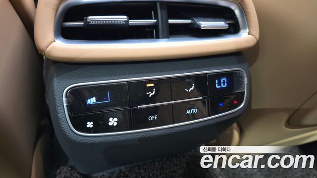 Genesis G80 (RG3) Gasoline 2.5 Turbo AWD 2022 — фото 31